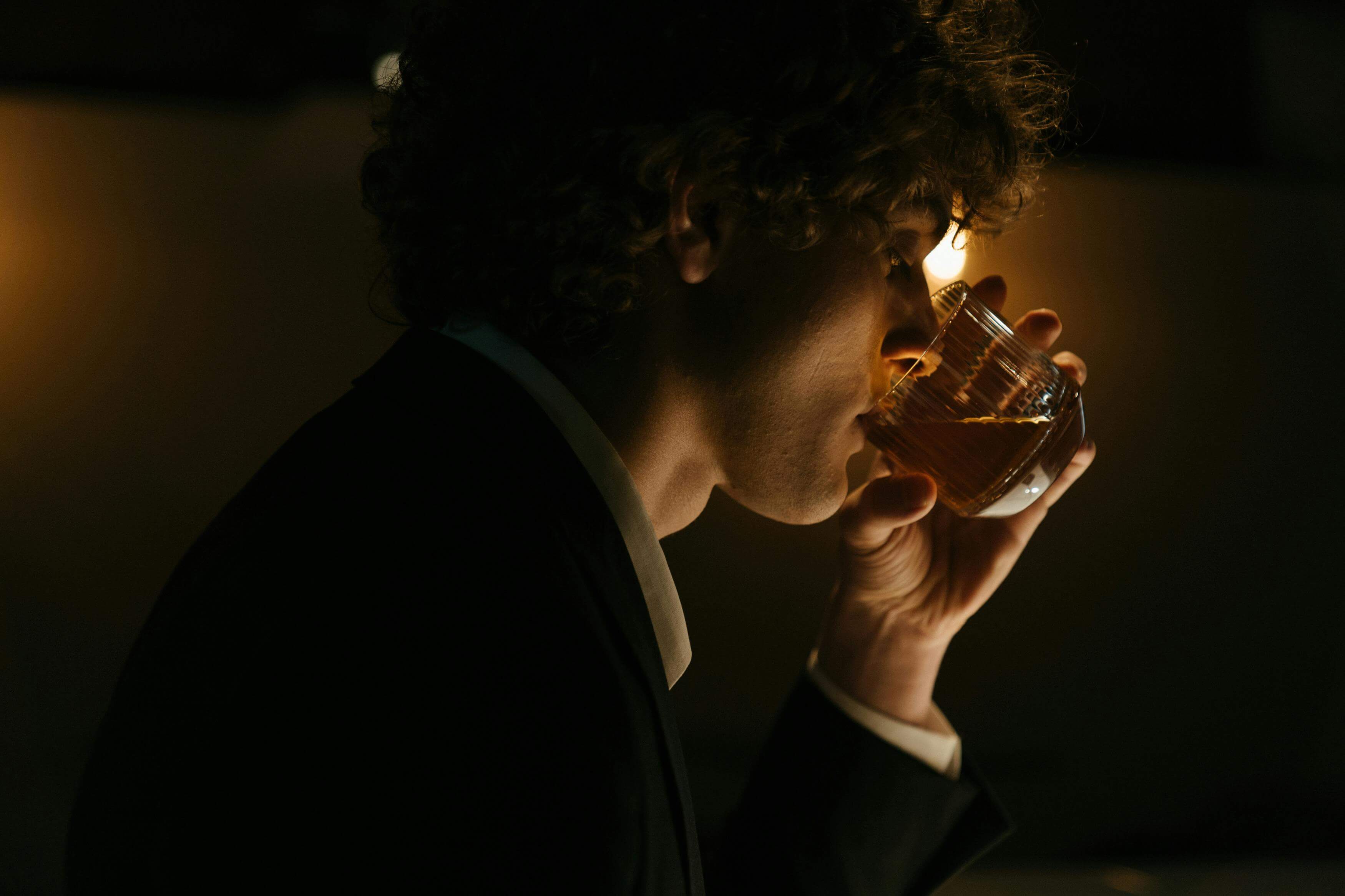 1인가구 자취방에서 혼술할 때 필요한 기본 준비물 & 분위기 세팅 꿀팁