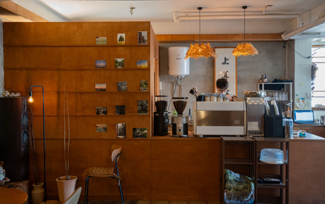 소공원 봉담점 내부