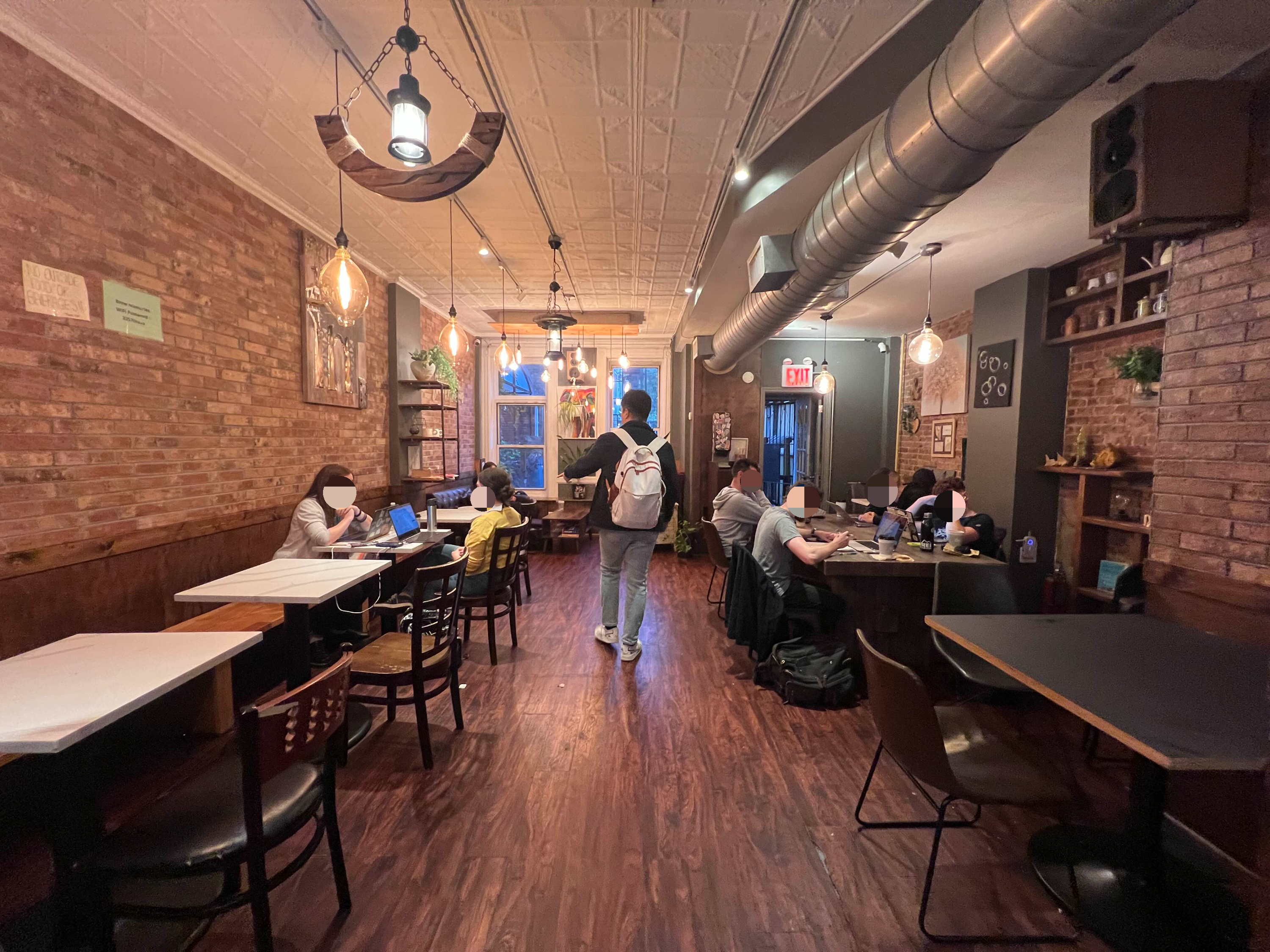 브루클린 파크 슬로프 카페 brew memories 내부