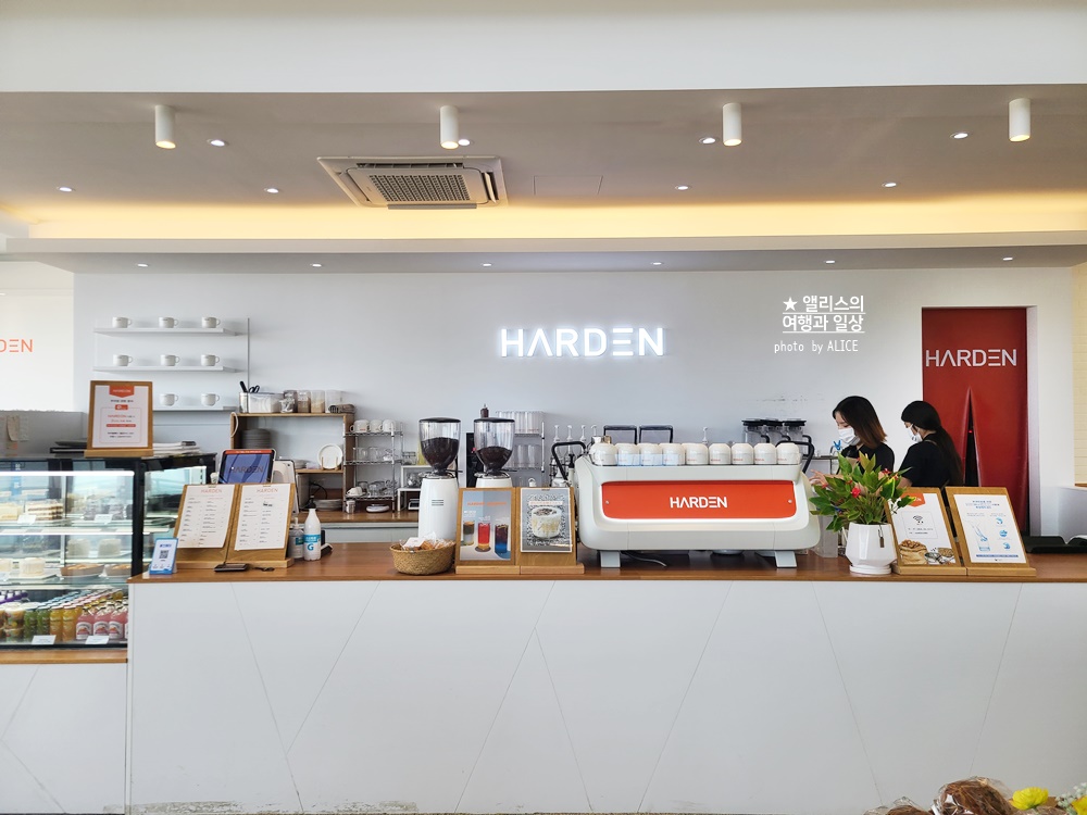 울산 진하해수욕장 오션뷰 카페 하든 솔직 후기