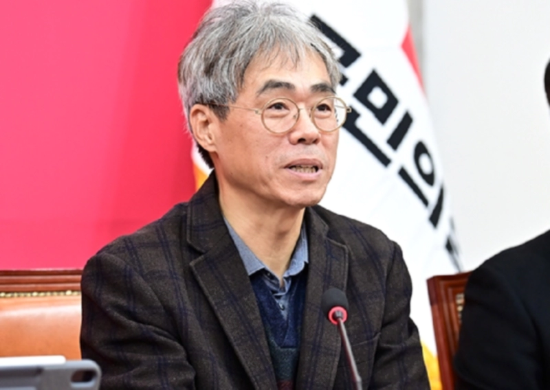 김경율 명품백 김건희 리스크 당이 대신 사과 논란