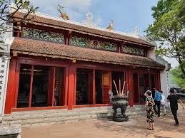 호안끼엠 호수 & 응옥썬 사원 (출처:트리플/트립어드바이저/익스피디아)