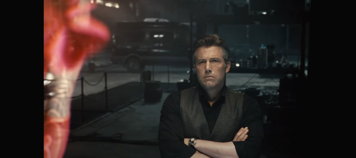 동료를 모으기 위해 고민하는 배트맨 (영화 '저스티스리그 스나이더컷')