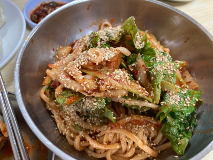 생활의달인 칼비빔국수 비빔 칼국수 달인 맛있는 칼국수집 은둔식달 오늘방송 맛집 정보
