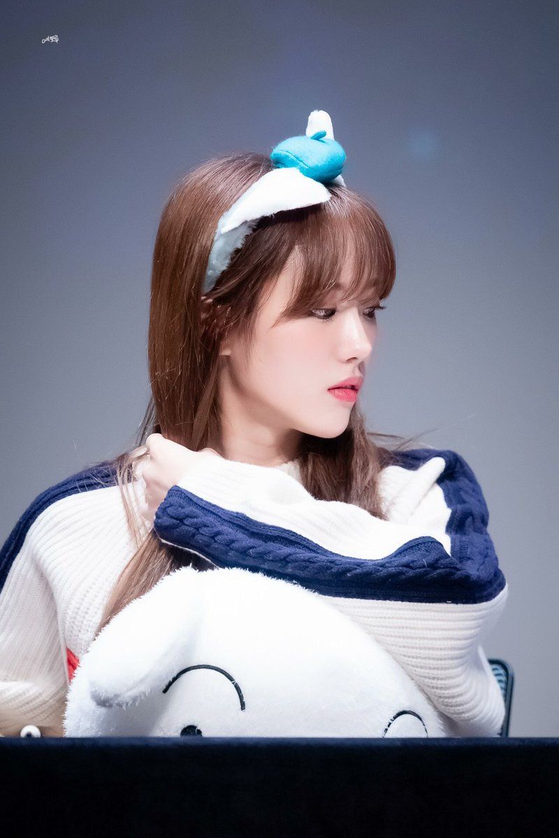 우주소녀 루다 인스타그램 사진 몸매