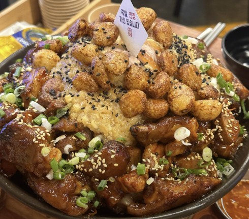 서울 강동구 천호 족발 맛집 &amp;#124; 2TV 생생정보 [장사의 신] &lsquo;산더미 마늘족발&rsquo; 진정한 족발 강동천호본점 