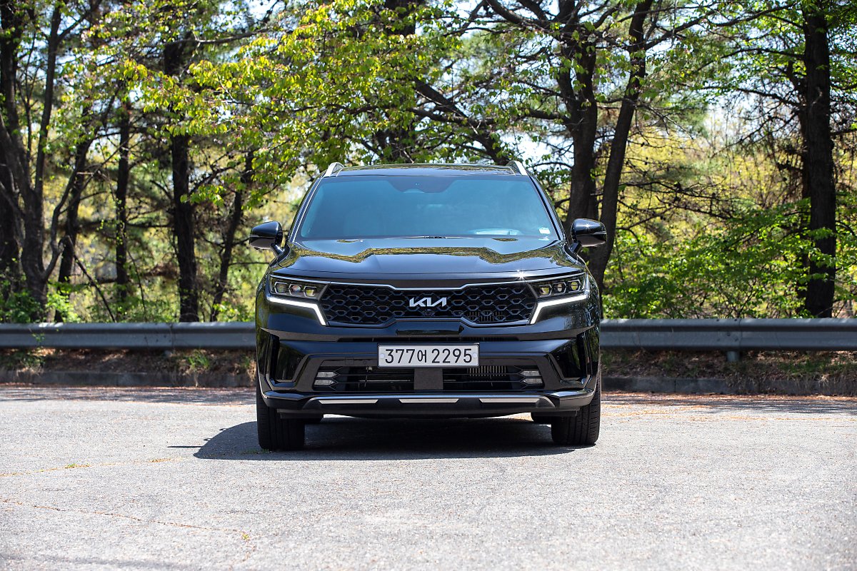 트리플 엔터테이너...기아 쏘렌토 하이브리드