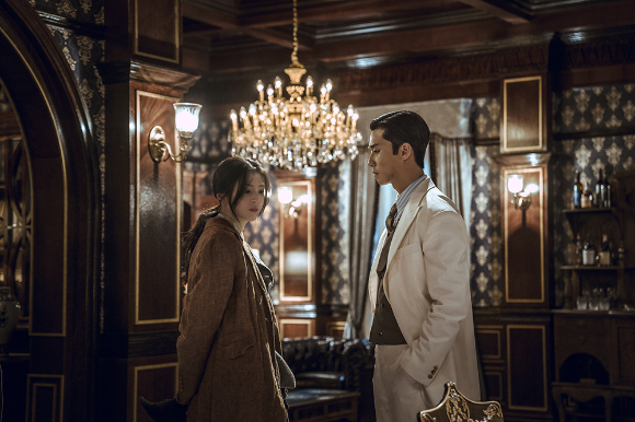 '경성크리처2'의 스태프의 사망 비보가 전해진 가운데 넷플릭스 측이 조의를 표했다. [사진=넷플릭스]