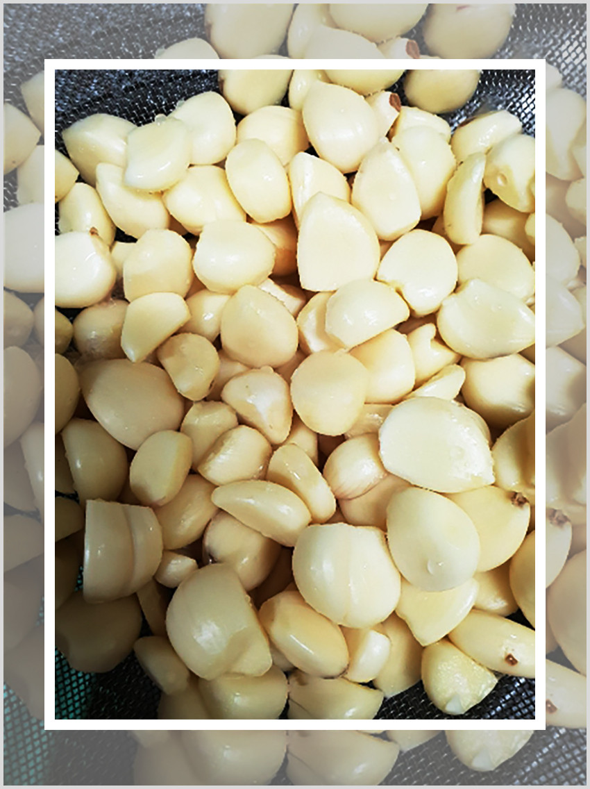 깻잎을 간장양념에 절여서 깻잎장아찌를 만드는 레시피를 설명하는 이미지