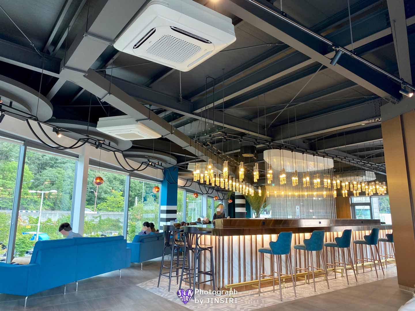 ๋๊ตฌ ๋๋ช
๋ ์์ฐ ๋ฒ ์ด์ปค๋ฆฌ ๋ธ๋ฐ์น ๋ํ์นดํ