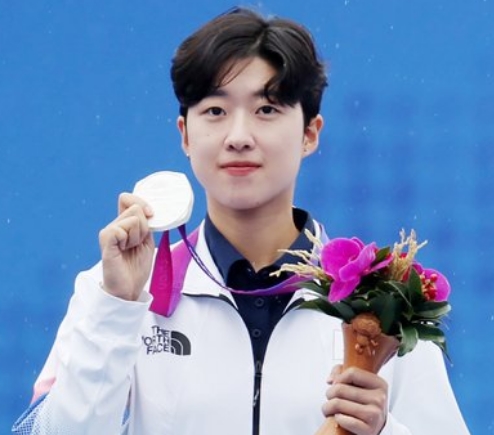 안산 사과문 매국노 논란 사과 이유