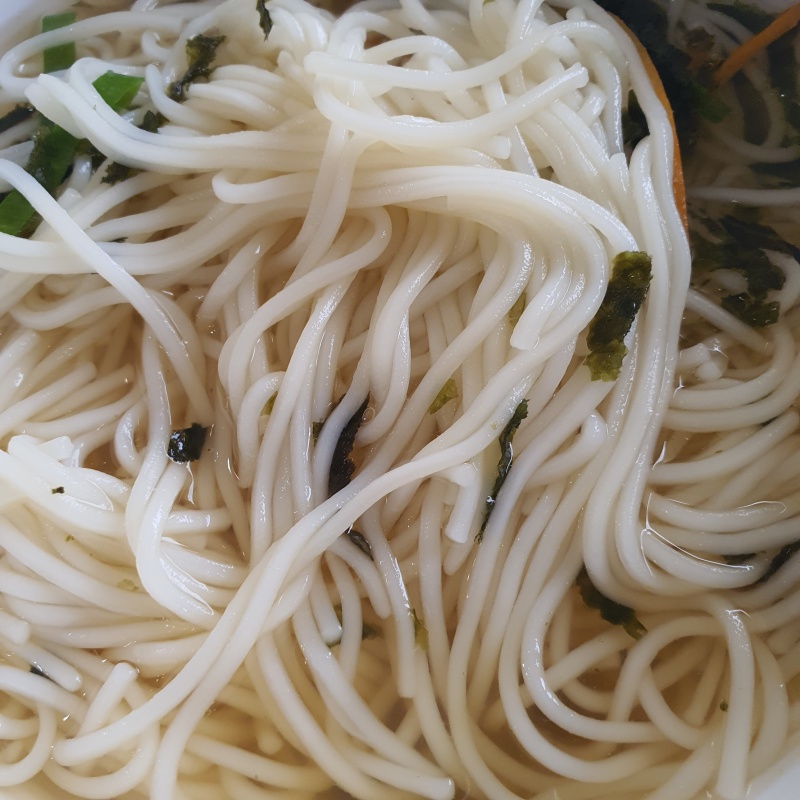 먹음직-스러운-잔치국수