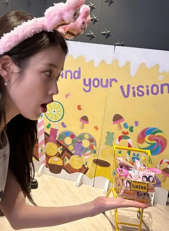 아이유 IU 프로필 갤러리ㅣ노래 음악 mbti 인스타 유튜브