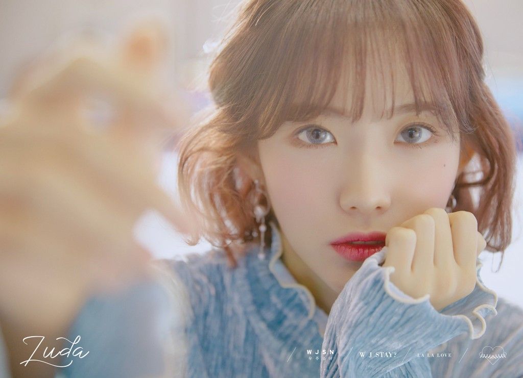 우주소녀 루다 인스타그램 사진 몸매