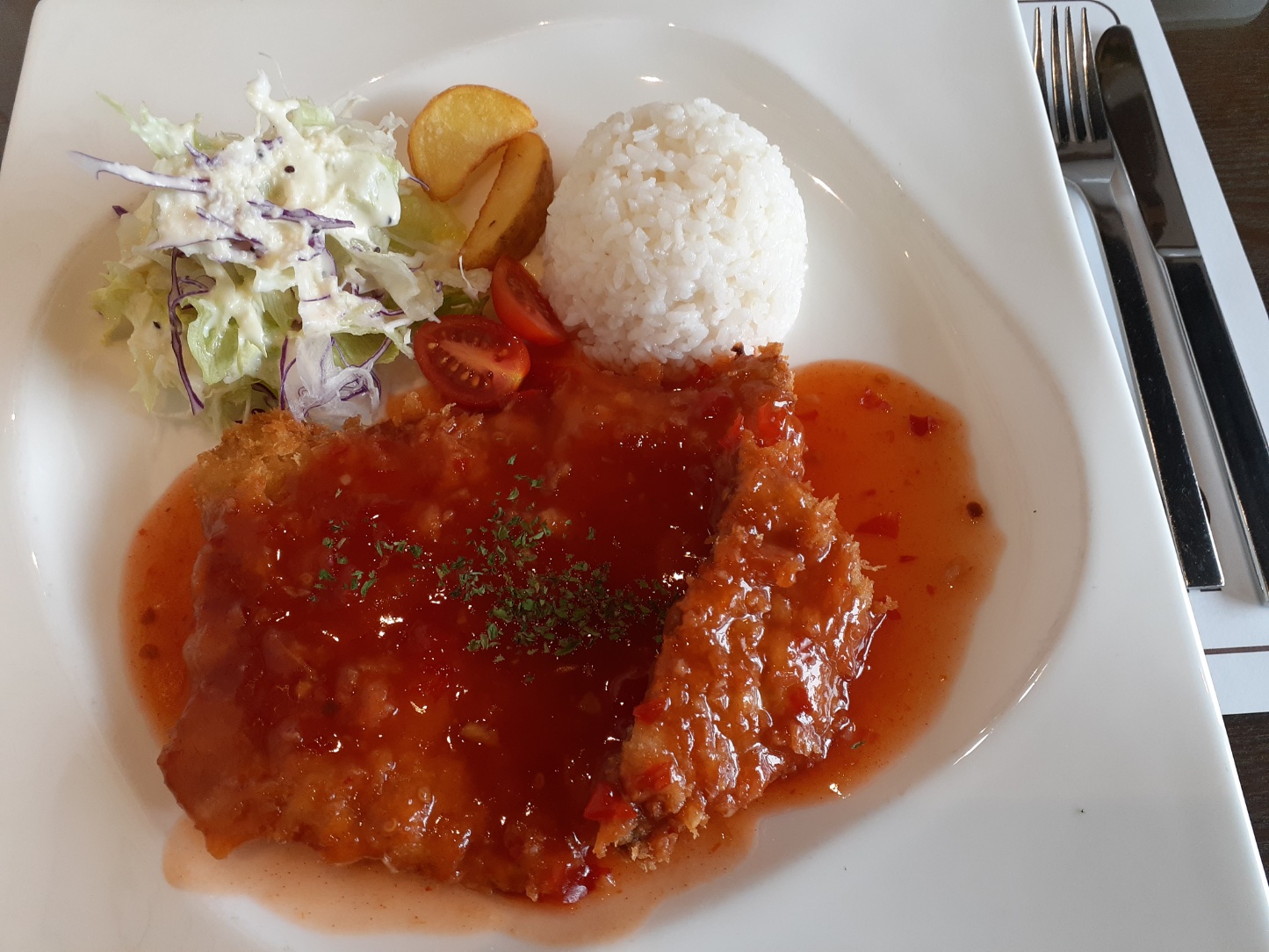 네모네모돈까스