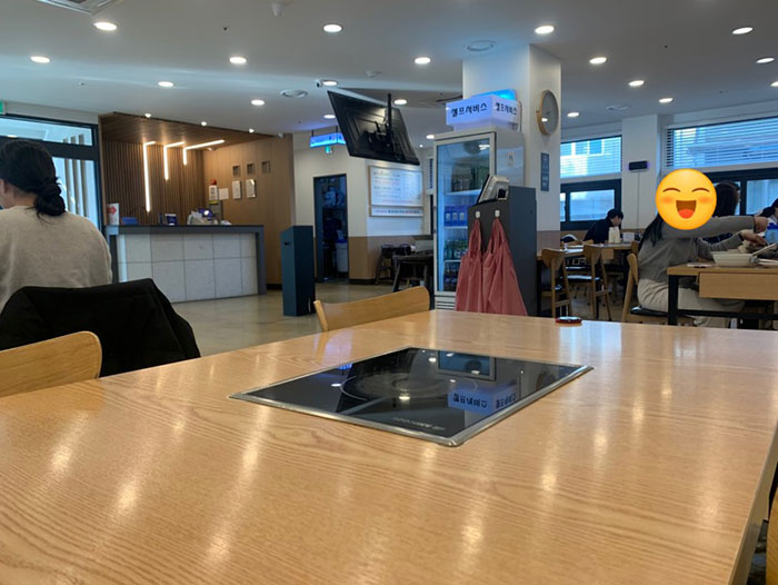 얼크니손칼국수-내부