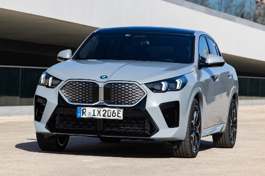 BMW iX2 외부디자인