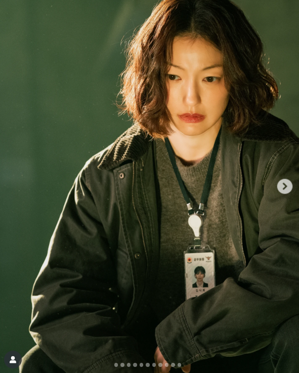 드라마 속 이엘│강렬한 눈빛으로 캐릭터를 표현하는 장면