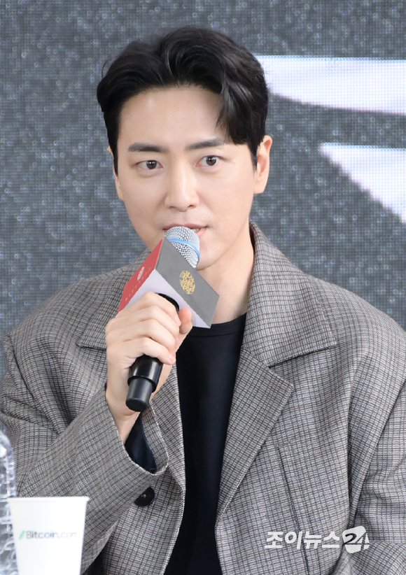 배우 이준혁이 6일 오후 부산광역시 해운대구 영화의전당에서 진행된 제28회 부산국제영화제 &#39;비질란테&#39; 오픈토크에 참석하고 있다. [사진=정소희 기자]