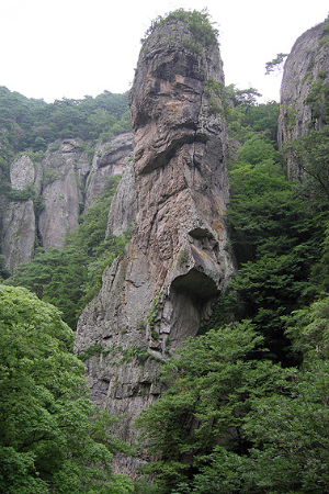 주왕산 기암괴석