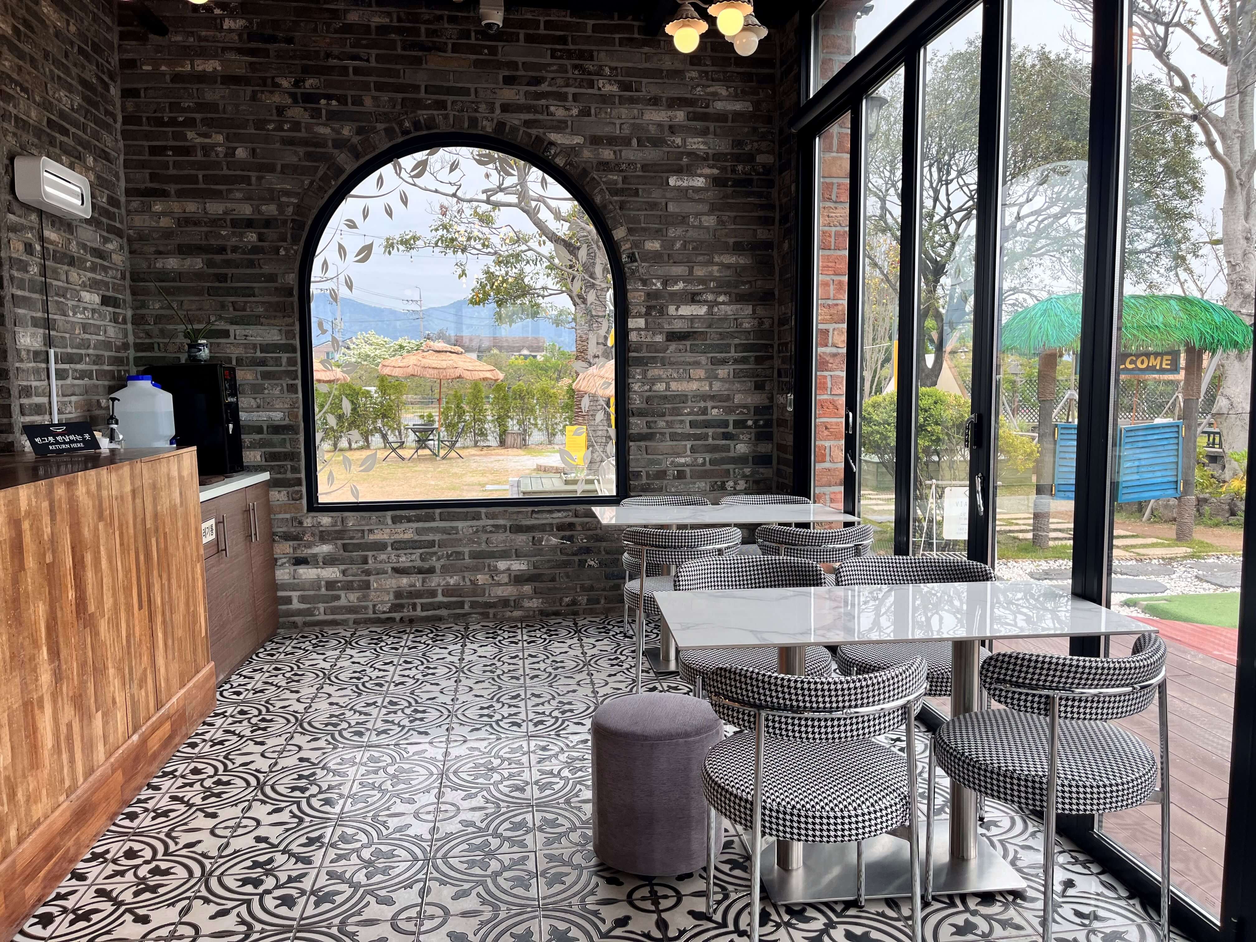 대형카페 비아조