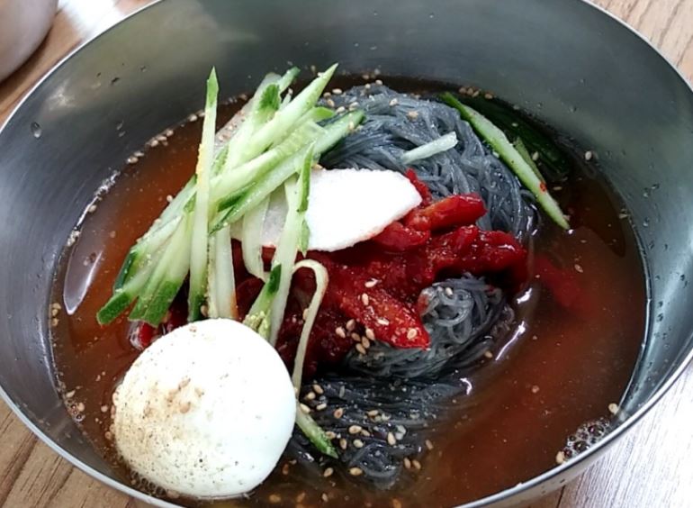 한성면옥 명태회냉면