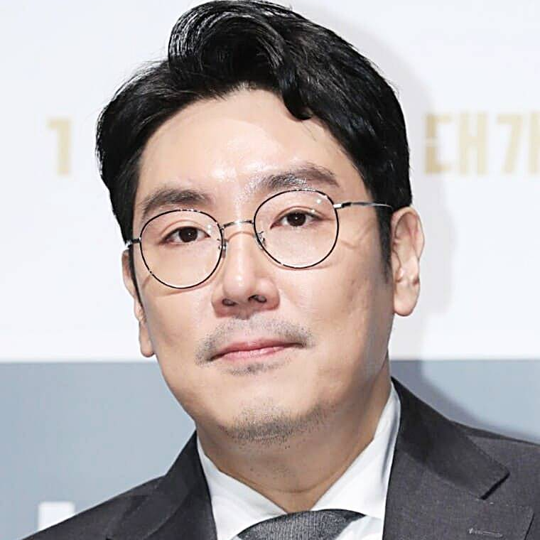 배우-조진웅