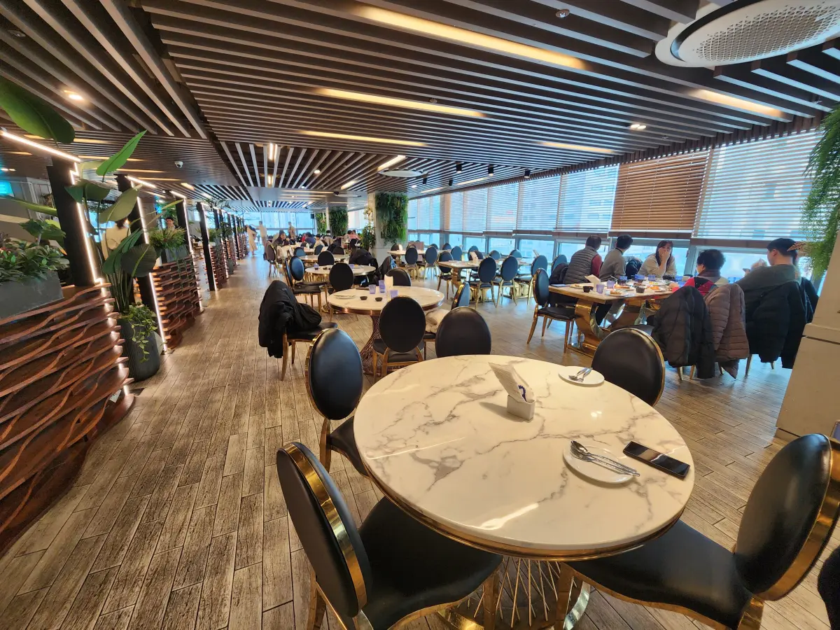 마곡-가성비-좋은-더메이드-뷔페-매장-인테리어