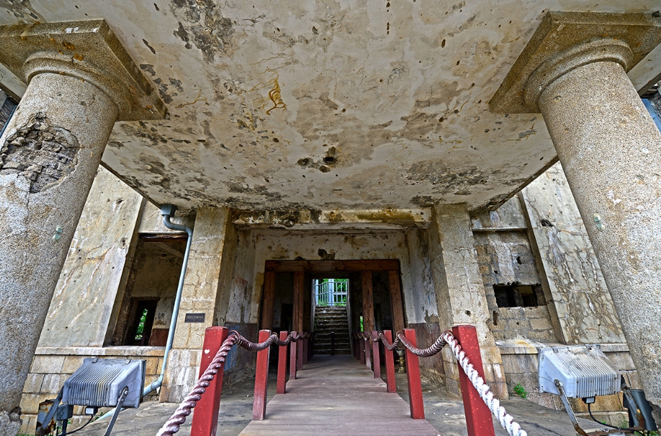 철원-노동당사03