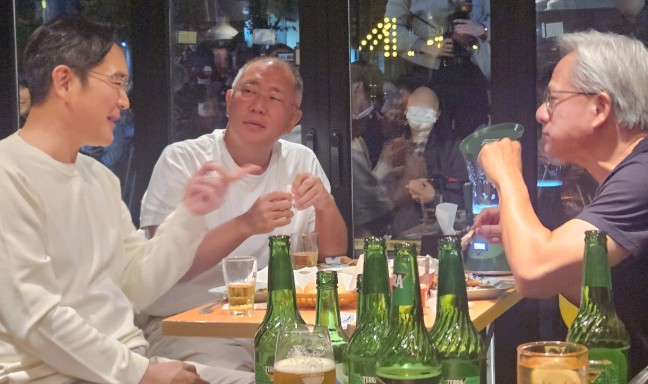 젠슨 황 깐부치킨