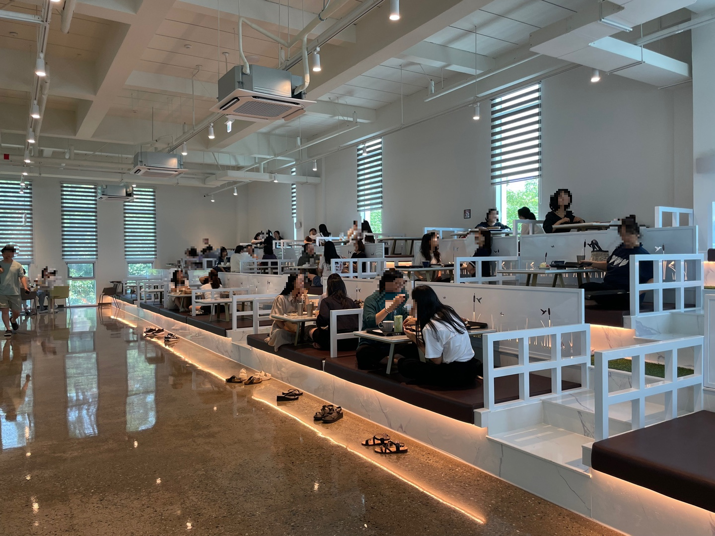 포레스트아웃팅스 용인 신상 대형 베이커리 카페