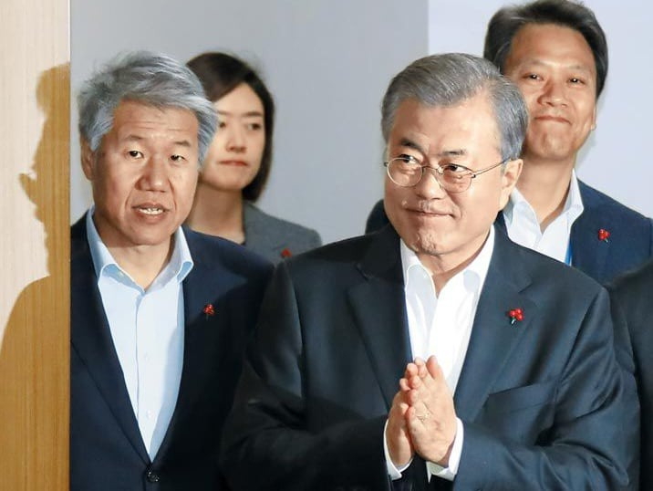 강준욱 비서관 계엄 옹호 논란