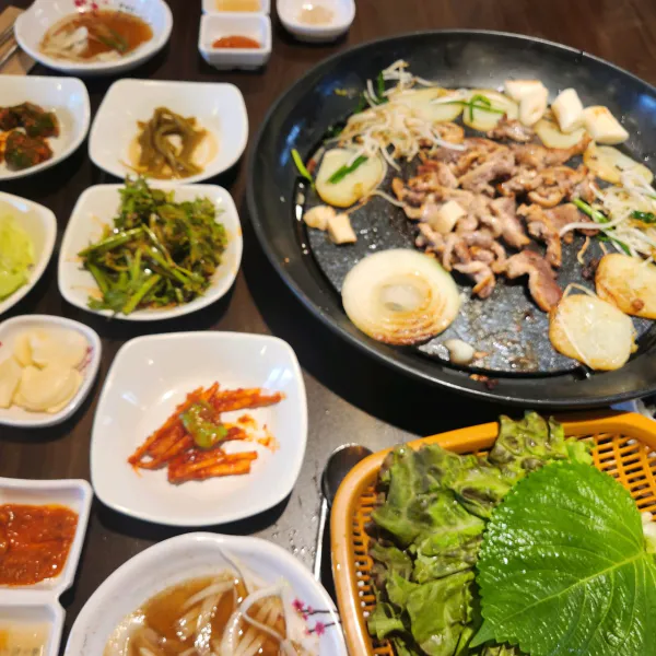 생생정보 고수의 부엌 능이오리백숙 음식점