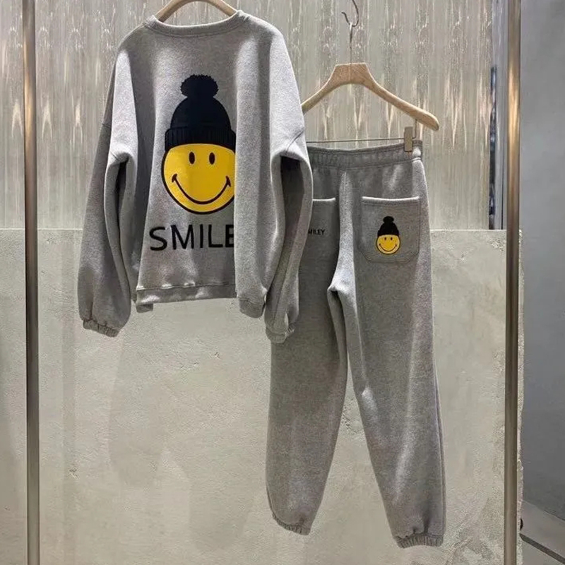 편한 트레이닝복 스마일 츄리닝 투피스 슬림 홈웨어