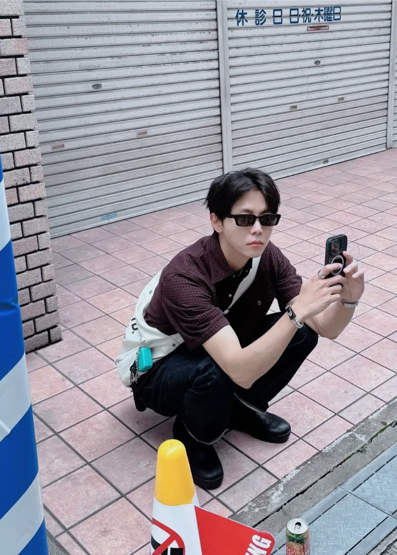 주우재 가방, 주우재 토트백, 주우재 보테가베네타, 보테가베네타 라지 디아고, 보테가 남자 가방, 남자 명품 가방 추천, 남자 가죽 토트백, 조용한 럭셔리, quiet luxury, 인트레치아토 토트백, 보테가 신상 가방, 주우재 착장 가방, 데일리 가방 추천, 출근룩 가방, 여행용 토트백, 주우재 패션, 남자 꾸안꾸룩, 남친룩