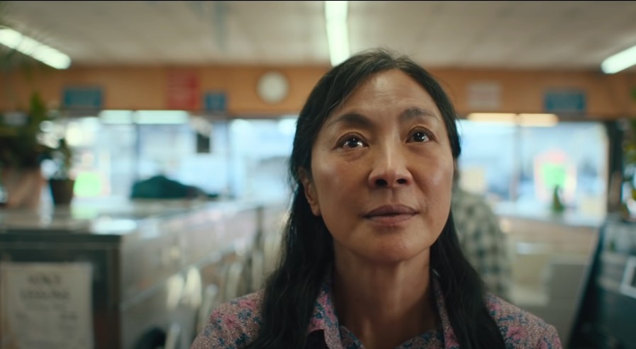 [멀티버스 영화추천] 양자경&#44; 제이미 리 커티스 출연 영화 에브리씽 에브리웨어 올 앳 원스 줄거리&#44; 결말&#44; 리뷰