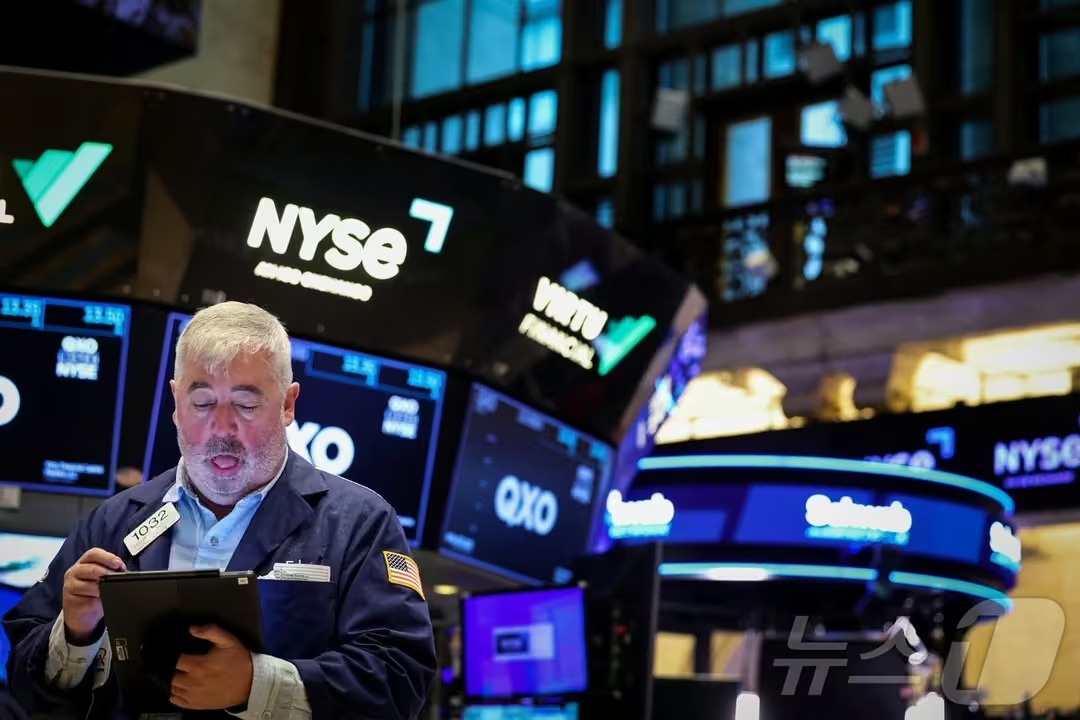 트럼프 &ldquo;예외는 없다&amp;#44; 유연성은 있다&rdquo;&hellip;상호관세 발표 앞두고 증시 반등