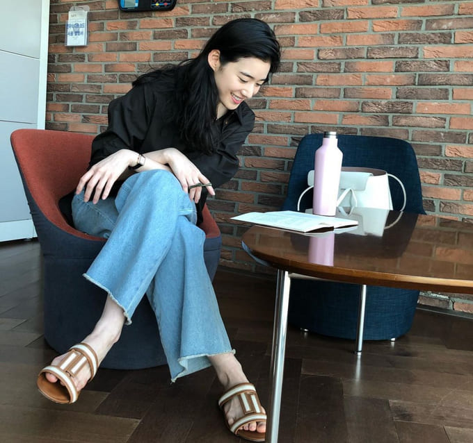 정은채 사복