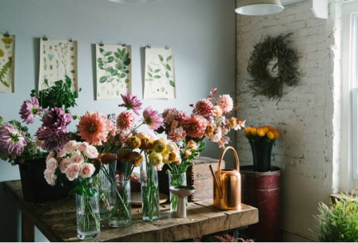 실내에서도 얼마든지 예쁜꽃을 감상 할 수 있는 사진