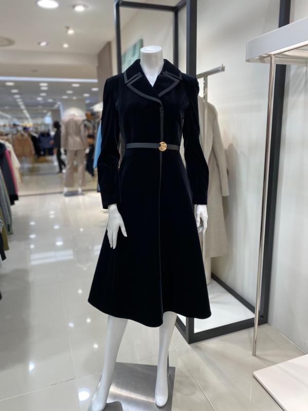 지고트 배색 카라 벨벳 원피스 JNAA0OP80