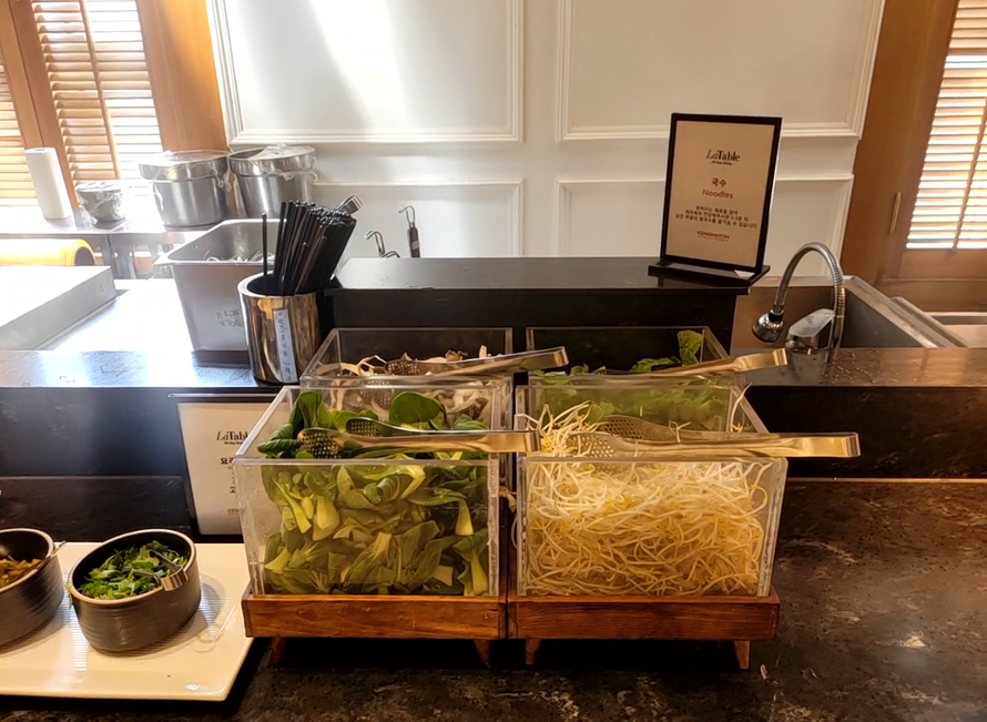 켄싱턴 평창 호텔 조식_쌀국수