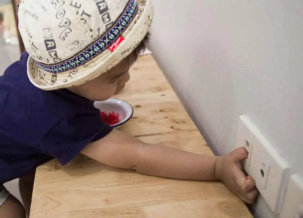 어린이 감전 예방을 위한 가정 내 안전 교육