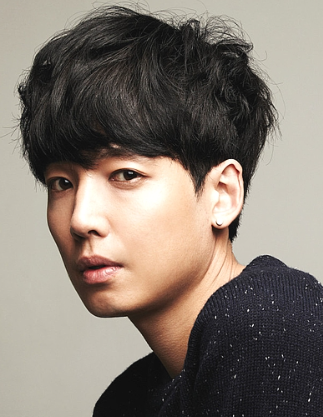 정경호 프로필 드라마 결혼 아버지 엄마 수영 나이 집안 연출 샴페인