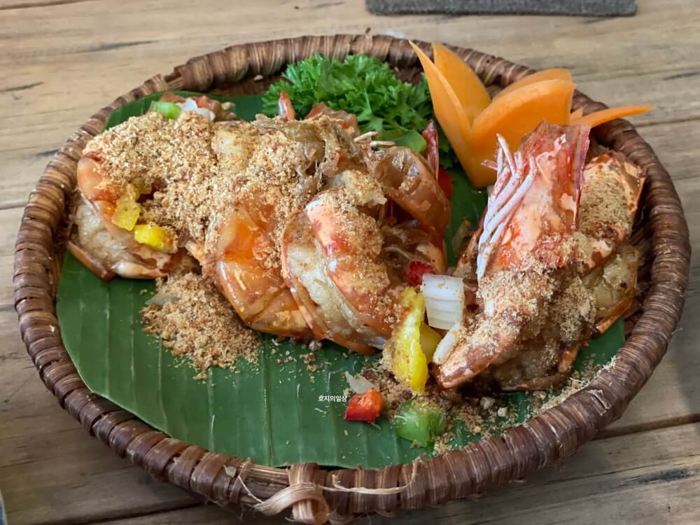 나트랑 베트남 가정식 맛집 촌촌킴 - 매콤한 새우요리