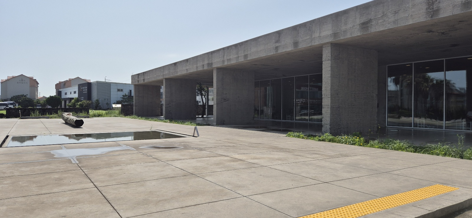 진정성 카페 외관