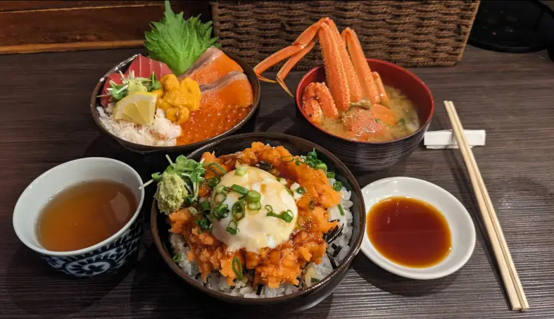 돈부리차야-성게알밥