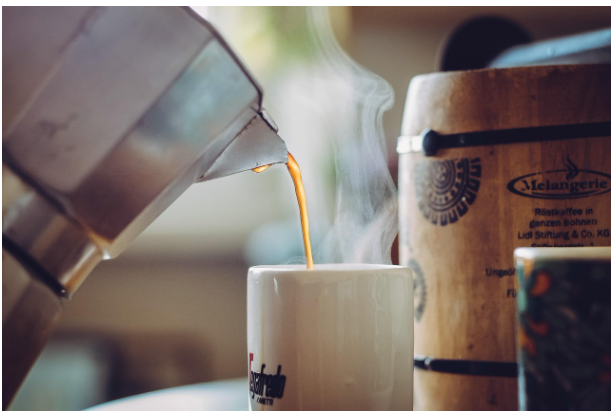 BGM 없는 카페의 심리학: 음악이 없는 공간은 더 집중될까?