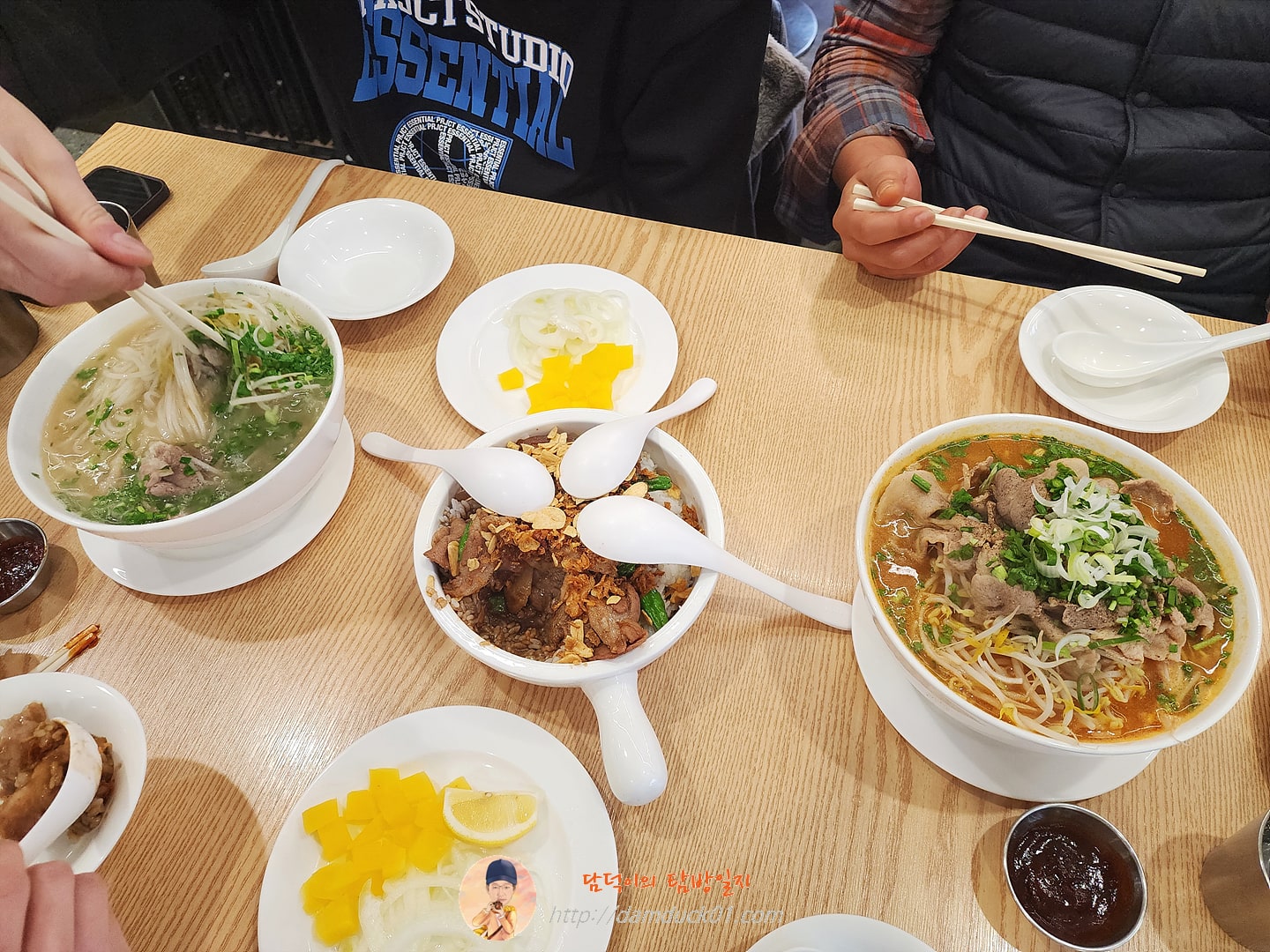 소고기 쌀국수, 미트 힐 라이스, 매운 쌀국수