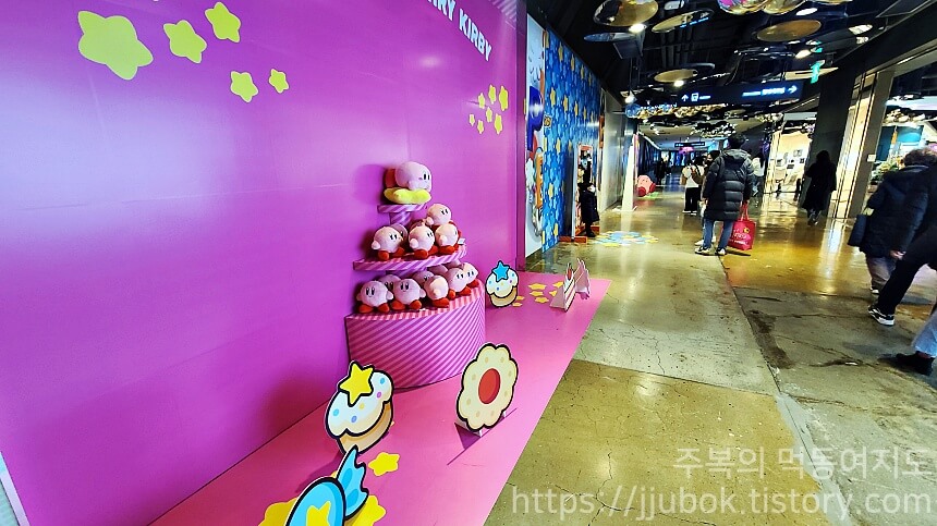 별의-커비-30주년-팝업-스토어-포토존