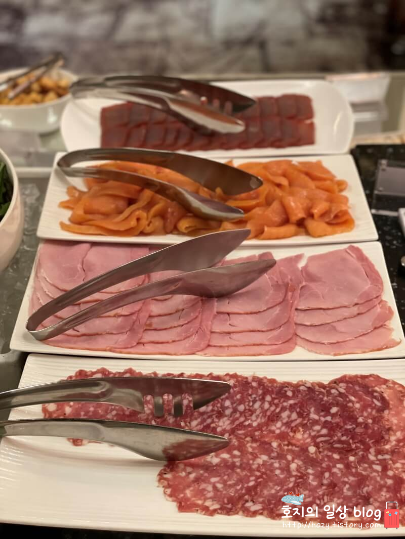 싱가폴 세인트레지스 조식뷔페 샤퀴테리